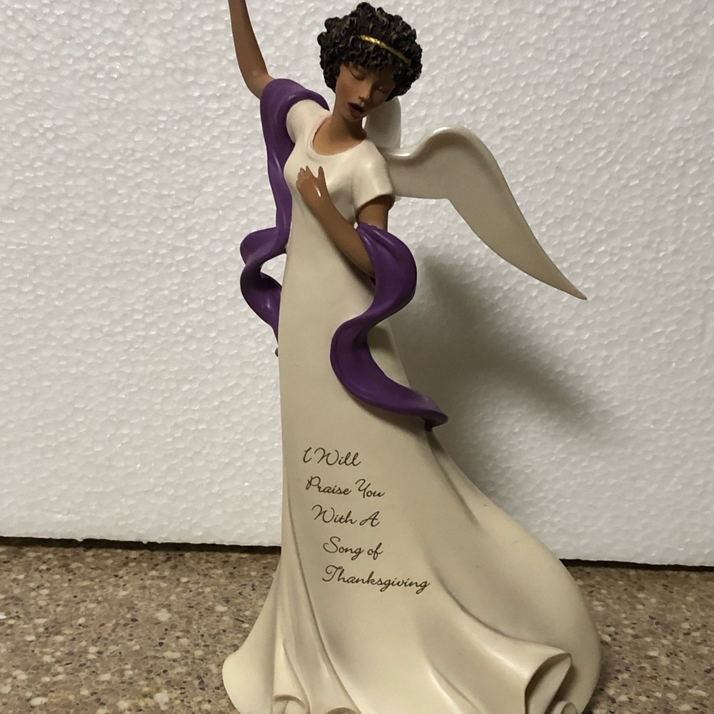 Hamilton Collection “I Will Praise You with a Song of Thanksgiving” Figurine